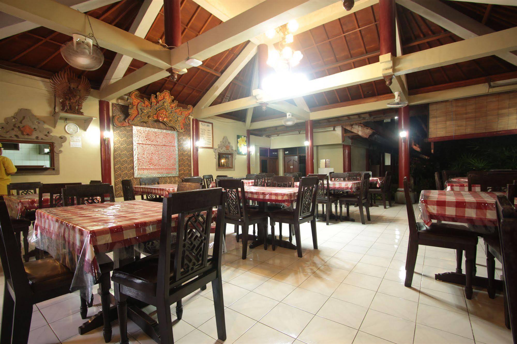 Hotel Bakung Sari Resort&spa 3*