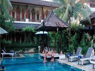 Bakung Sari Resort&spa Hotel 3*